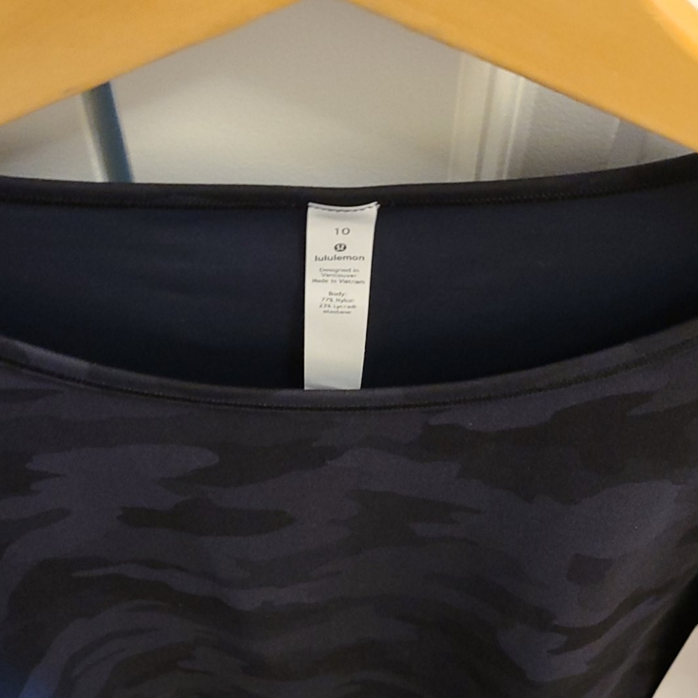 Nwt! Lululemon wunder train cropped LS camo - Picture 3 of 6